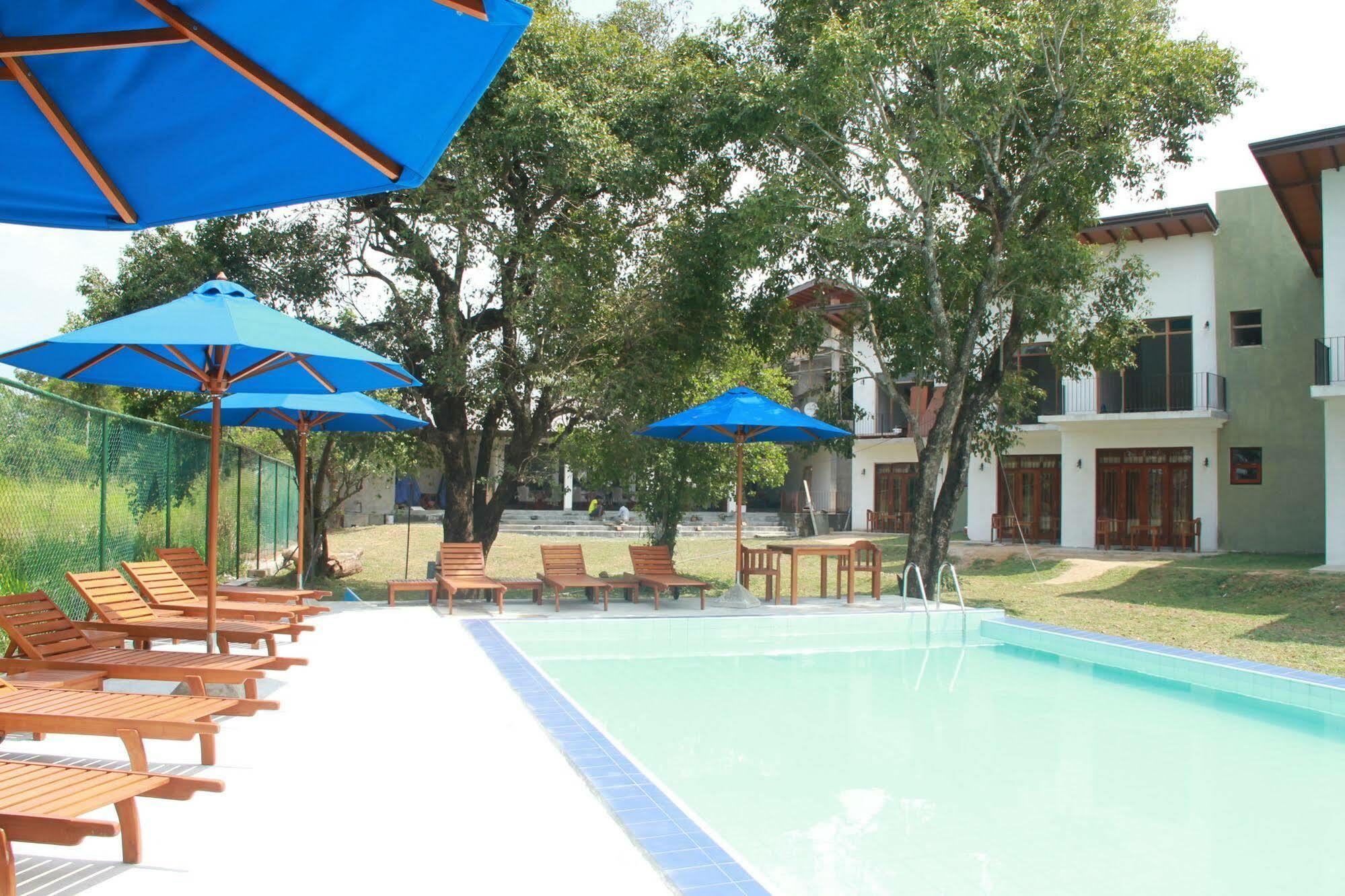 Sigiriya Wewa Addara Hotel - Hotel By The Lake Luaran gambar